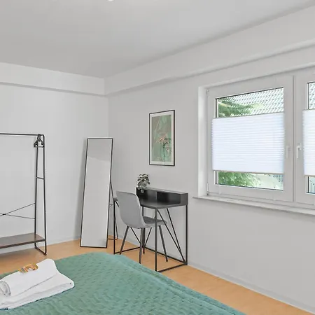Finest Design Stuttgart Airport Messe Stadtbahn U7 Ostfildern Room photo