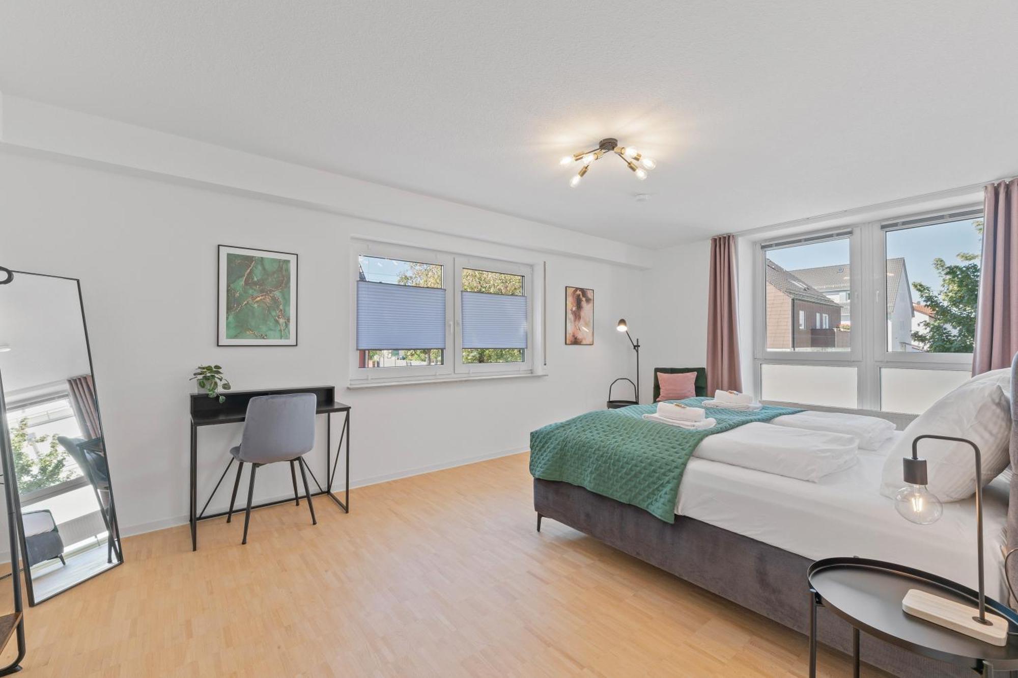 Finest Design Stuttgart Airport Messe Stadtbahn U7 Apartment