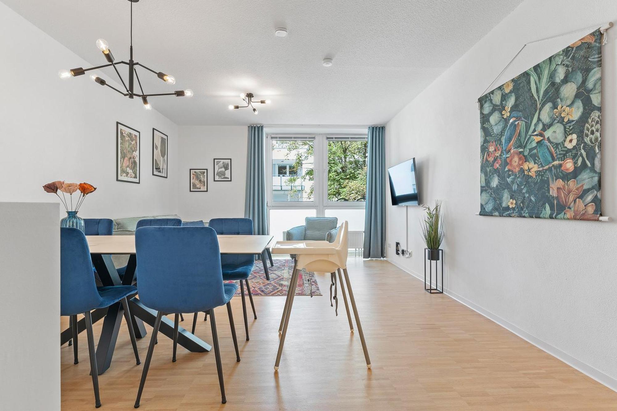 Finest Design Stuttgart Airport Messe Stadtbahn U7 Apartment *